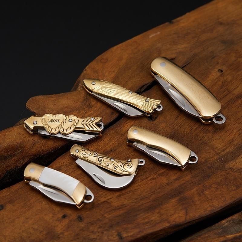 【free gift】18 Kinds - of Mini Pocket Folding Brass Knife Small Keyring Knife Keychain Pendant Outdoor Camping Gifts