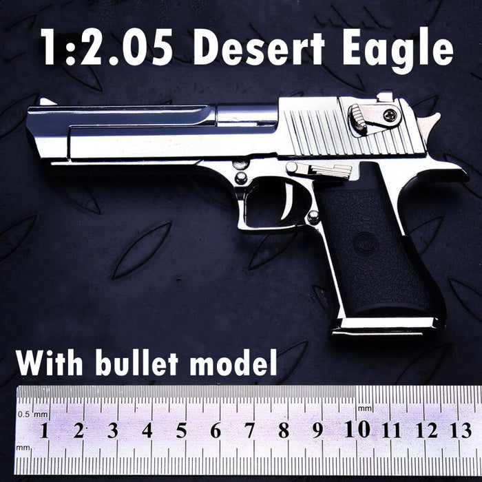 Hohe Qualität Metall Pistole    Desert Eagle Shell Werfen Handwerk Anhänger Männer Und Frauen Geburtstag Geschenke